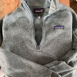Patagonia Men's Zip-Up Sweater in Heather Gray